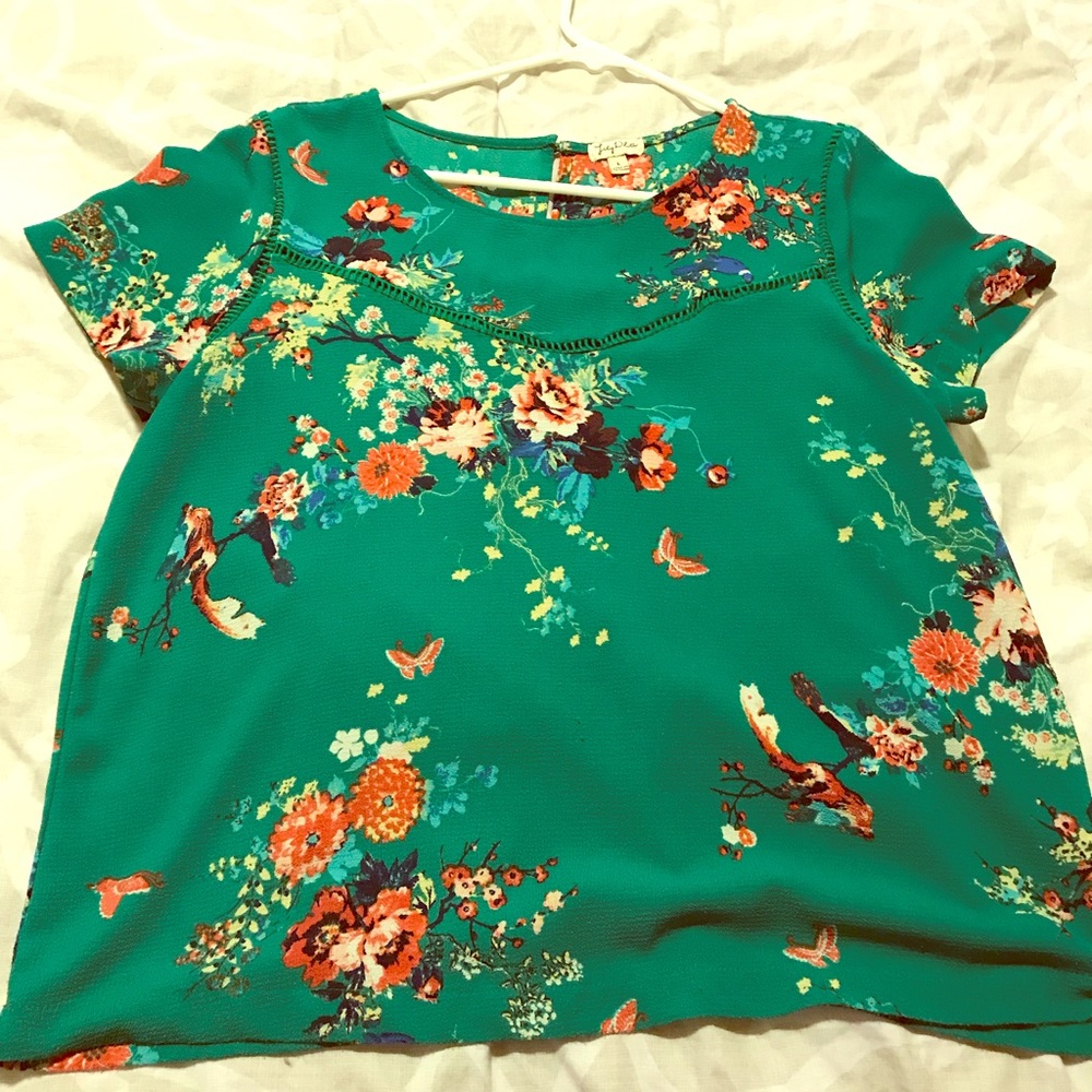 Lily white top
